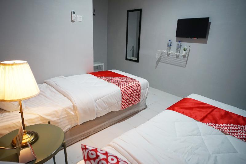 Reddoorz At Sani Guest House Balikpapan Exterior photo